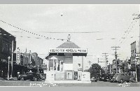 Arlington Mineral Well, Main Street, circa 1940 (090-084-032)