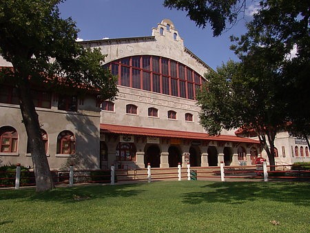 Cowtown Coliseum, 2011 (018-033-341)