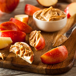 Apples with peanut butter